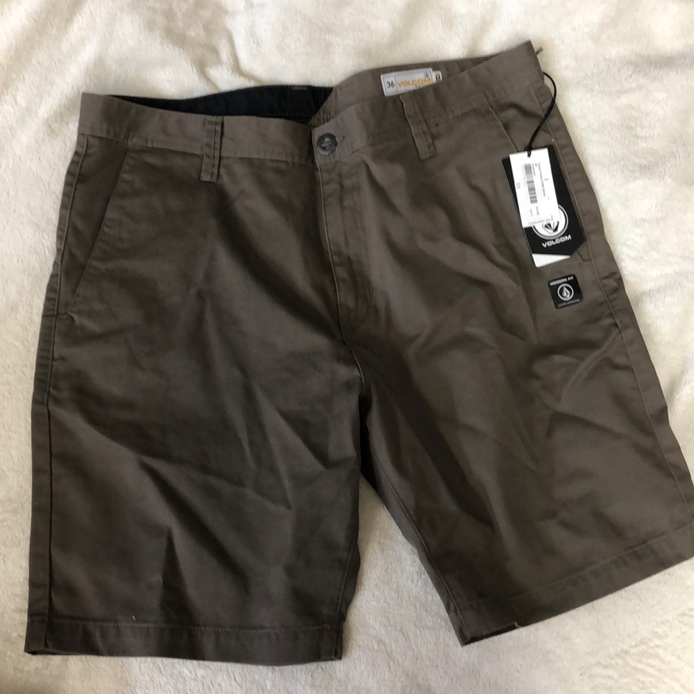 Volcom shorts